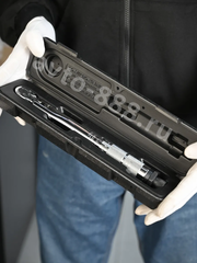 Динамометрический ключ 3/8 в кейсе EJC фото 4